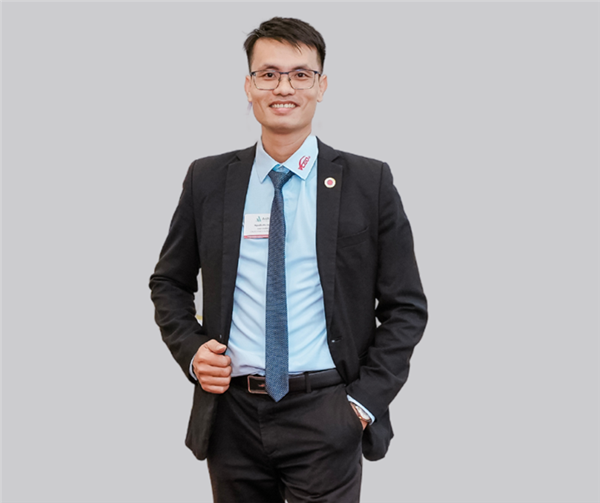 Nguyễn Phi Hùng – Hành Trình Phát Triển 